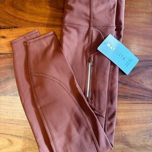 NWT Athleta Rainer Leggings